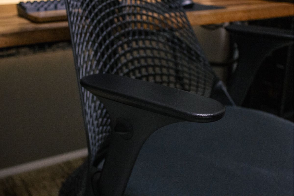 交換後の肘掛け