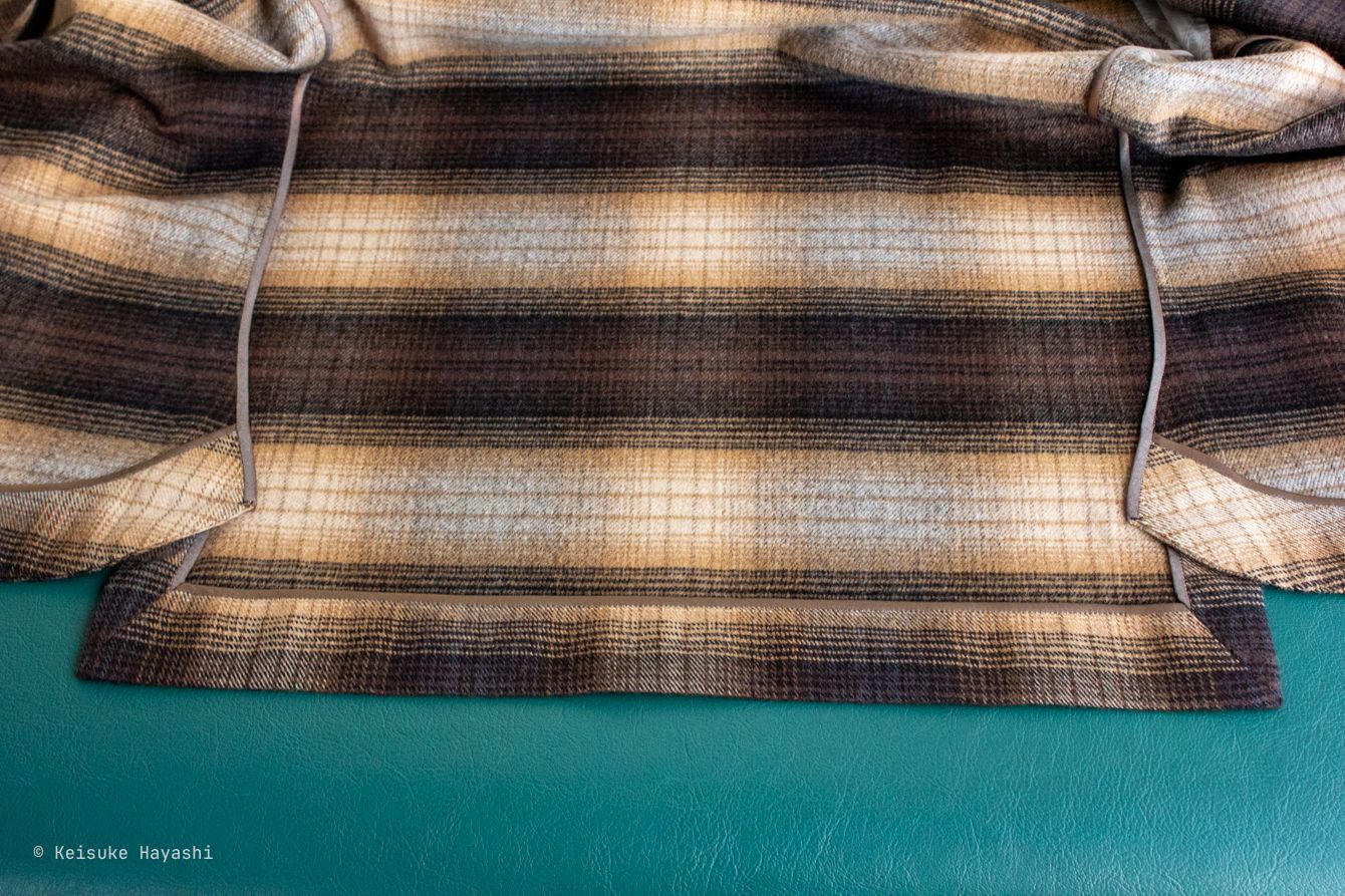 後ろ身頃の裏側